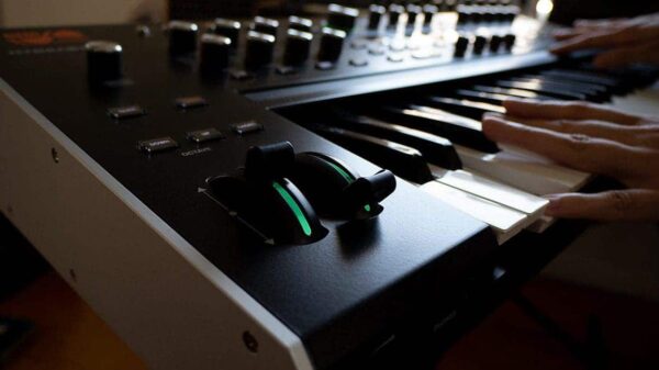 ASM HYDRASYNTH