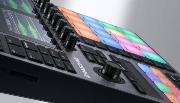 Native Instruments Maschine +