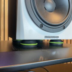 Adam Hall SA SM IF 01 Absorber pucks for loudspeakers (4 pcs.)